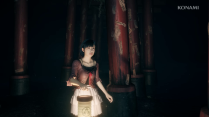 Silent Hill f protagonist Hinako wearing the Mio Amakura Crimson Butterfly costume while walking through dark torii gates.